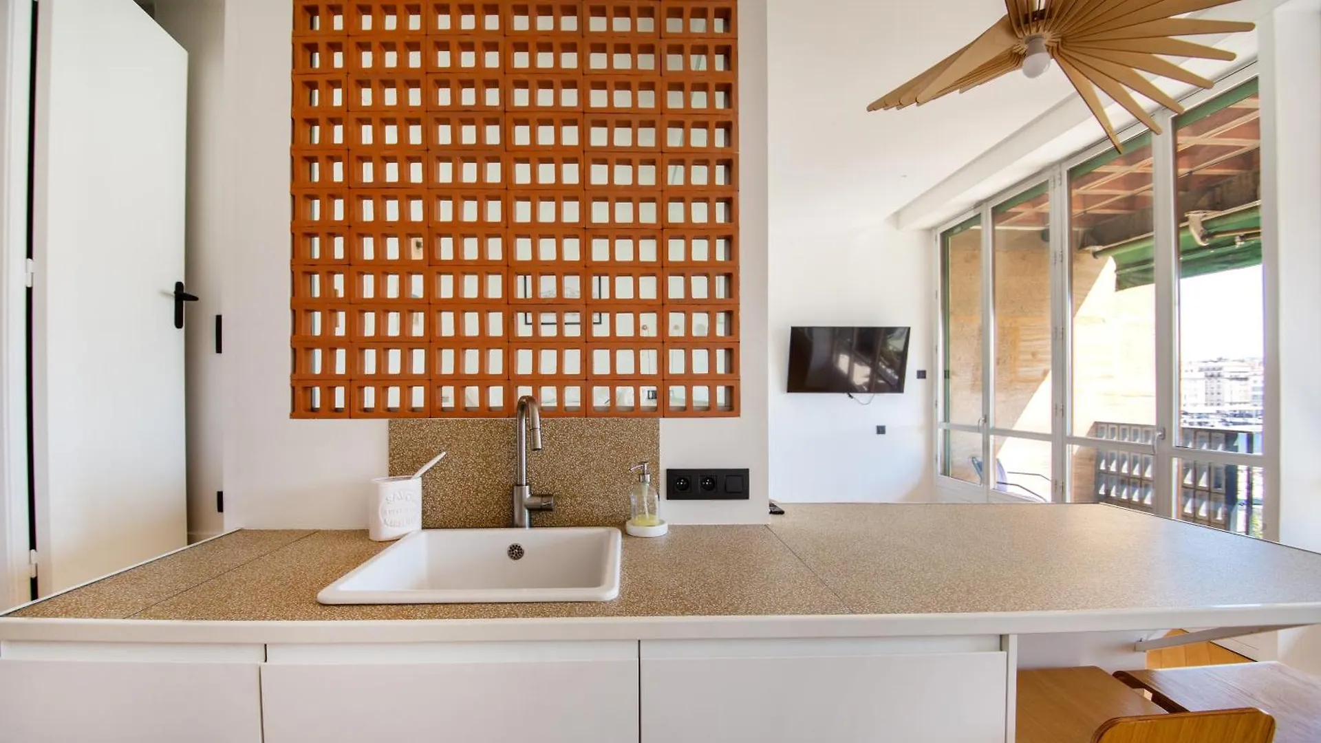 Superbe Appartement, Vue Notre Dame De La Garde, Vieux Port Marseille
