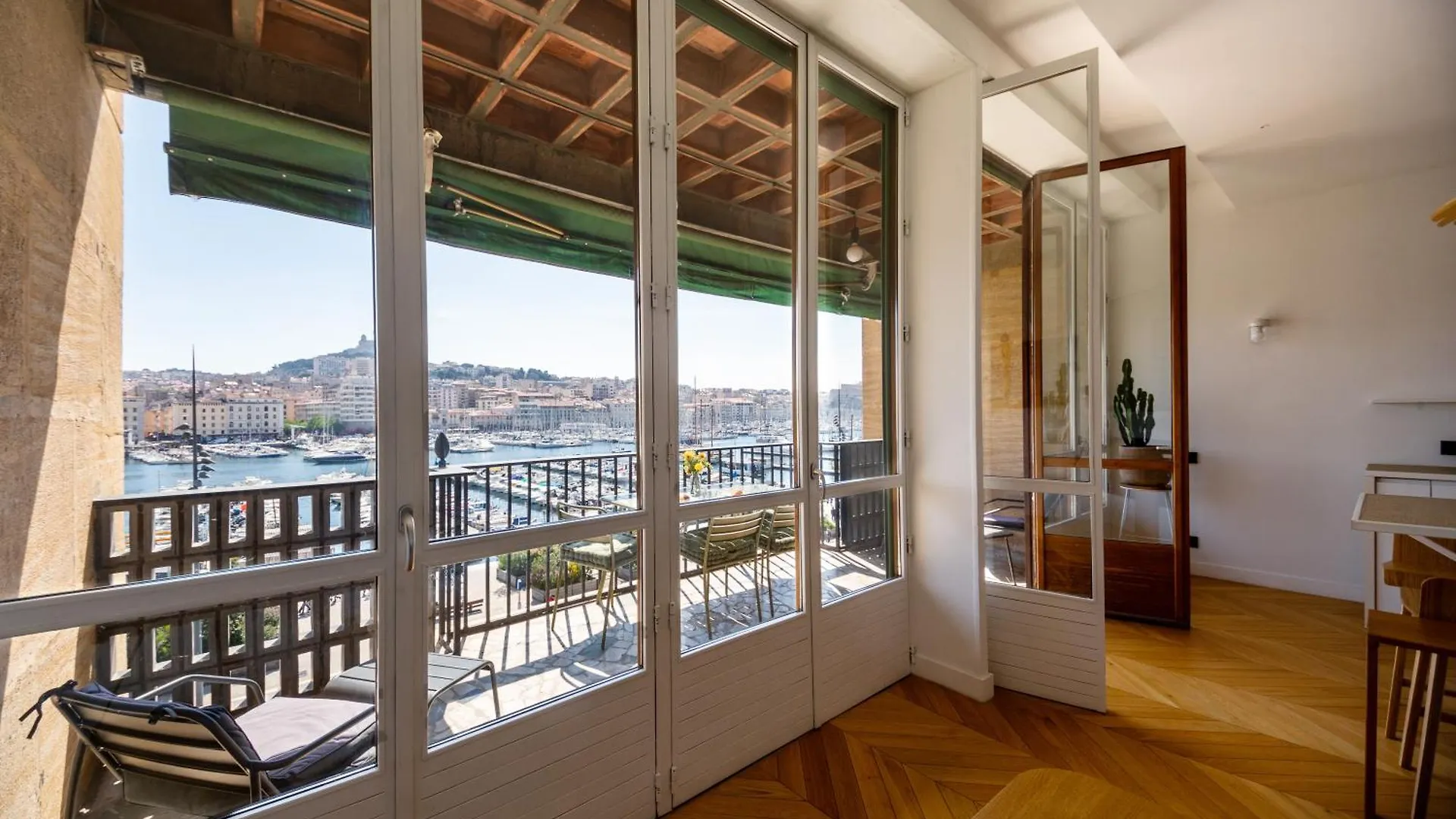 Superbe Appartement, Vue Notre Dame De La Garde, Vieux Port Marseille Apartment